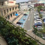万引きを疑われ逃走し3階から転落死した高校生、ここから飛び降りた模様 (※画像あり) 万引きを疑われ逃走し3階から転落死した高校生、ここから飛び降りた模様 (※画像あり)