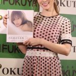 【悲報】乃木坂のスタイリストがマリコ様と同じ衣装を白石麻衣に着せる痛恨のミス・・・ 【悲報】乃木坂のスタイリストがマリコ様と同じ衣装を白石麻衣に着せる痛恨のミス・・・