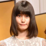 太ると江口洋介顔になってしまう橋本愛さん。大河発表でほっそりとした顔で現れカメラマンを安堵させる 太ると江口洋介顔になってしまう橋本愛さん。大河発表でほっそりとした顔で現れカメラマンを安堵させる