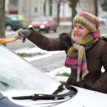 【必見】車のフロントガラスから霜を素早く取る方法がコチラwwwwwww 【必見】車のフロントガラスから霜を素早く取る方法がコチラwwwwwww