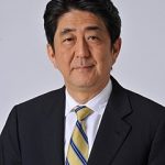 【悲報】安倍首相、記録的豪雨の中宴会を開き寿司を食いまくる・・・ 【悲報】安倍首相、記録的豪雨の中宴会を開き寿司を食いまくる・・・