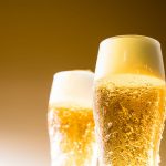 ビール会社「若者が全然ビール飲まないせいで過去最低売上なの 助けて」 ビール会社「若者が全然ビール飲まないせいで過去最低売上なの 助けて」