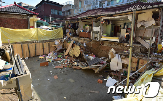 【画像】韓国の崩れた住宅の外壁を御覧くださいwwww