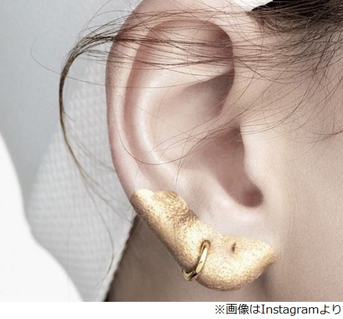 【画像】 耳たぶや耳の輪郭にメタリックな化粧を施す「耳メイク」が話題にｗｗｗｗｗｗ