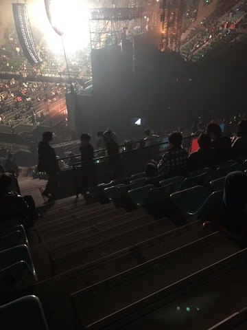 欅坂46のライブが酷いとヲタが不満爆発!守銭奴運営か