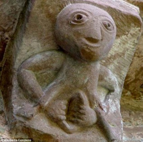 【画像】「くぱぁ」する女性の姿を描いた謎の古代像１００体以上発見ｗｗｗｗｗｗｗｗｗｗ