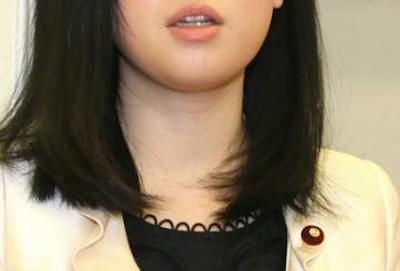 【画像】上西小百合「私と前田敦子さんは似てる！」自信満々ツイートに批判殺到ｗｗｗｗｗｗｗ