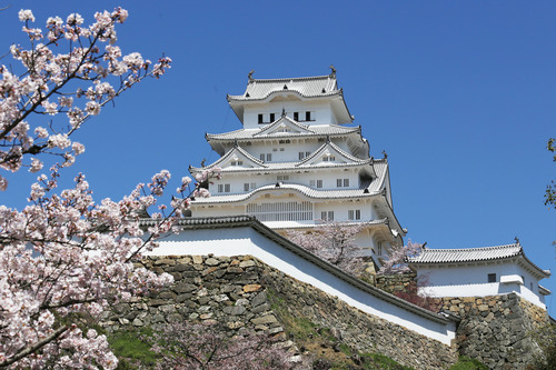 日本一の城は？ アホ「姫路城」にわか「姫路城」ものしり「姫路城」玄人「姫路城」