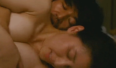 【GIF画像】橋本マナミと瑛太の過激なセクロスシーンがエ□すぎる！これもうほとんどAVだろｗｗｗｗｗｗｗｗｗｗ